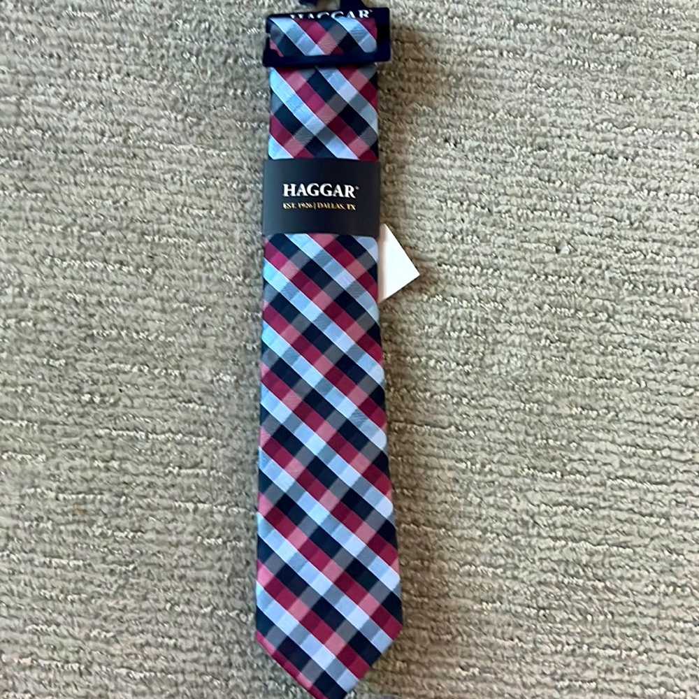 Red, white, and blue Haggar tie & blue tie